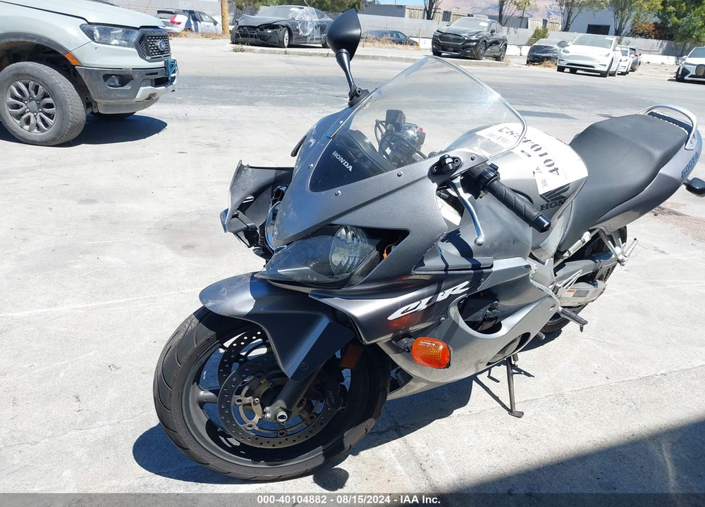 2005 HONDA CBR600 F4 VIN: JH2PC35125M600132
