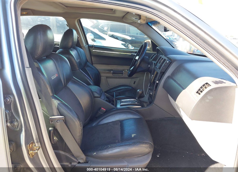 2006 CHRYSLER 300C SRT8 VIN: 2C3KA73W76H330449