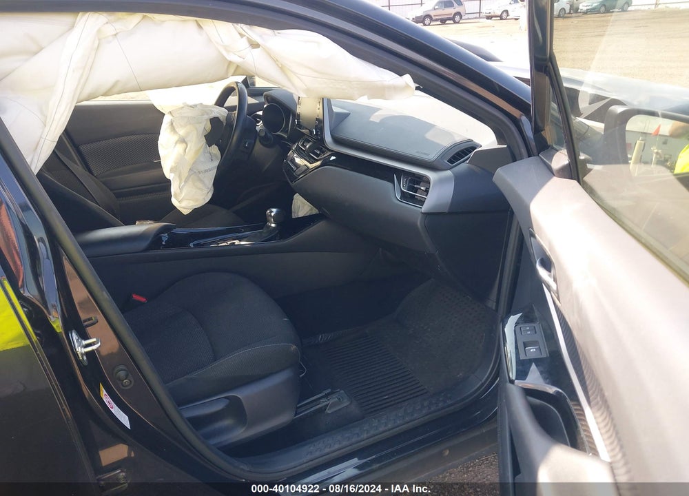 2019 TOYOTA C-HR XLE VIN: JTNKHMBX8K1012604