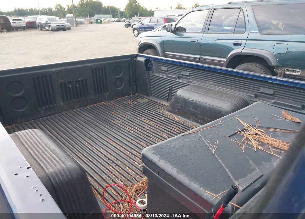 2001 CHEVROLET S-10 LS VIN: 1GCCS14561K146119
