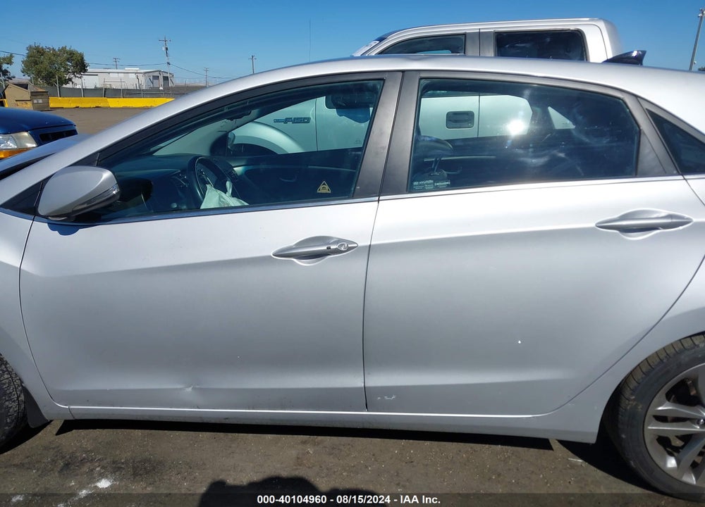2016 HYUNDAI ELANTRA GT VIN: KMHD35LH9GU317054