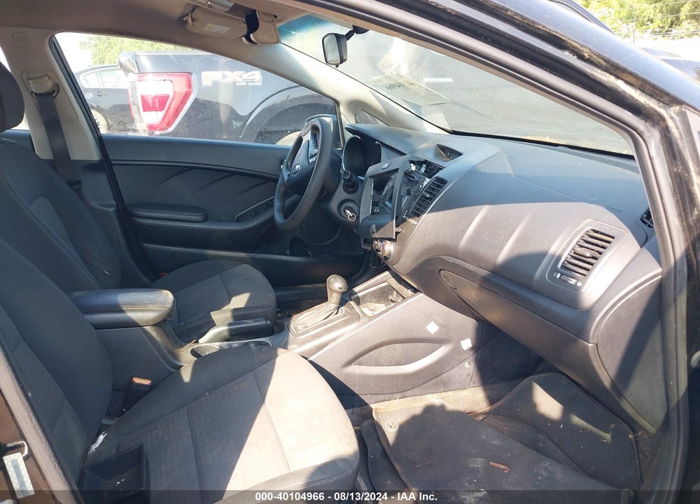 2015 KIA FORTE LX VIN: KNAFX4A68F5272952