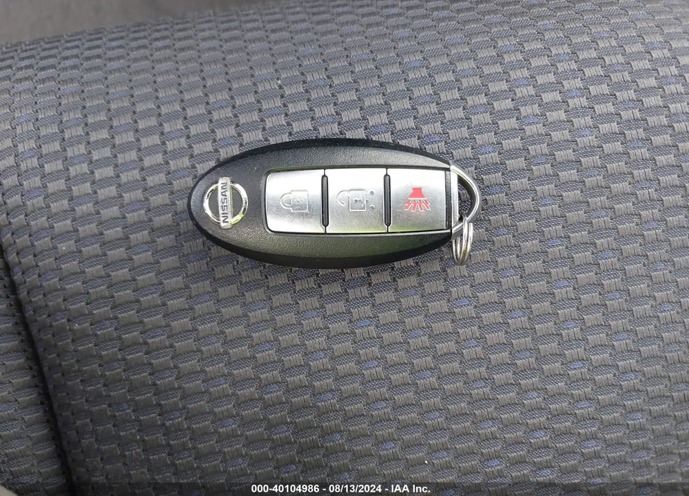 2009 NISSAN VERSA 1.8SL VIN: 3N1BC13E39L361139