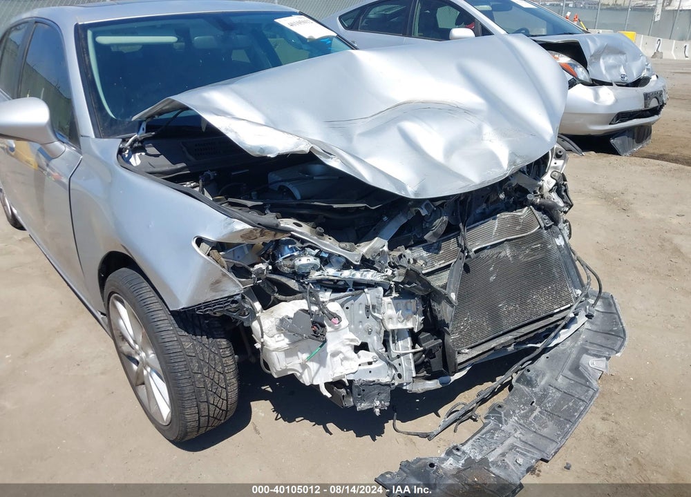 2013 LEXUS CT 200H VIN: JTHKD5BH0D2135310