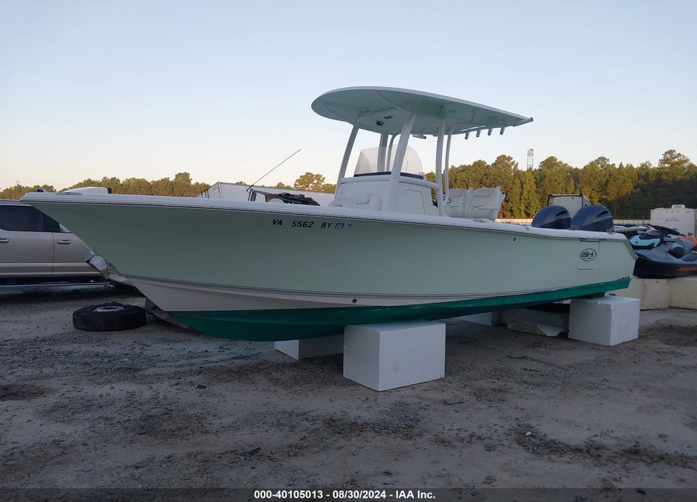 2015 SEA HUNT GAMEFISH 25 - DUAL 150 YAMAHA'S VIN: SXSF0529D515