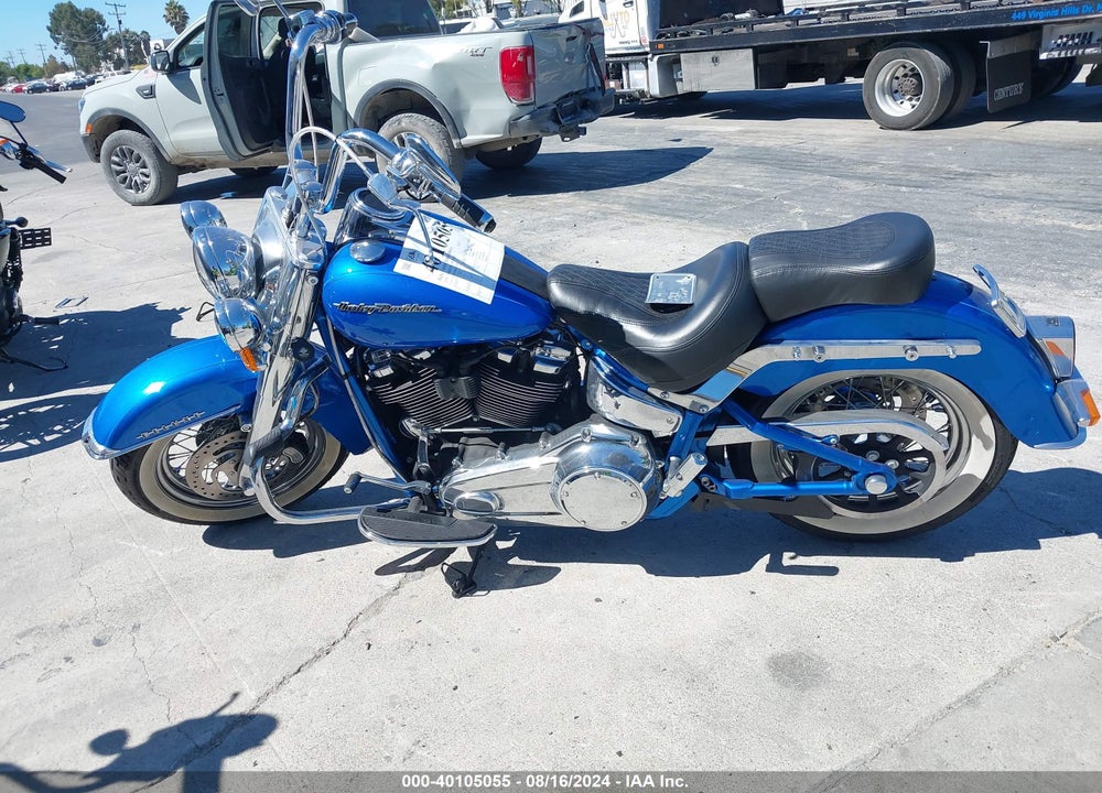 2018 HARLEY-DAVIDSON FLDE DELUXE VIN: 1HD1YCJ34JC041589
