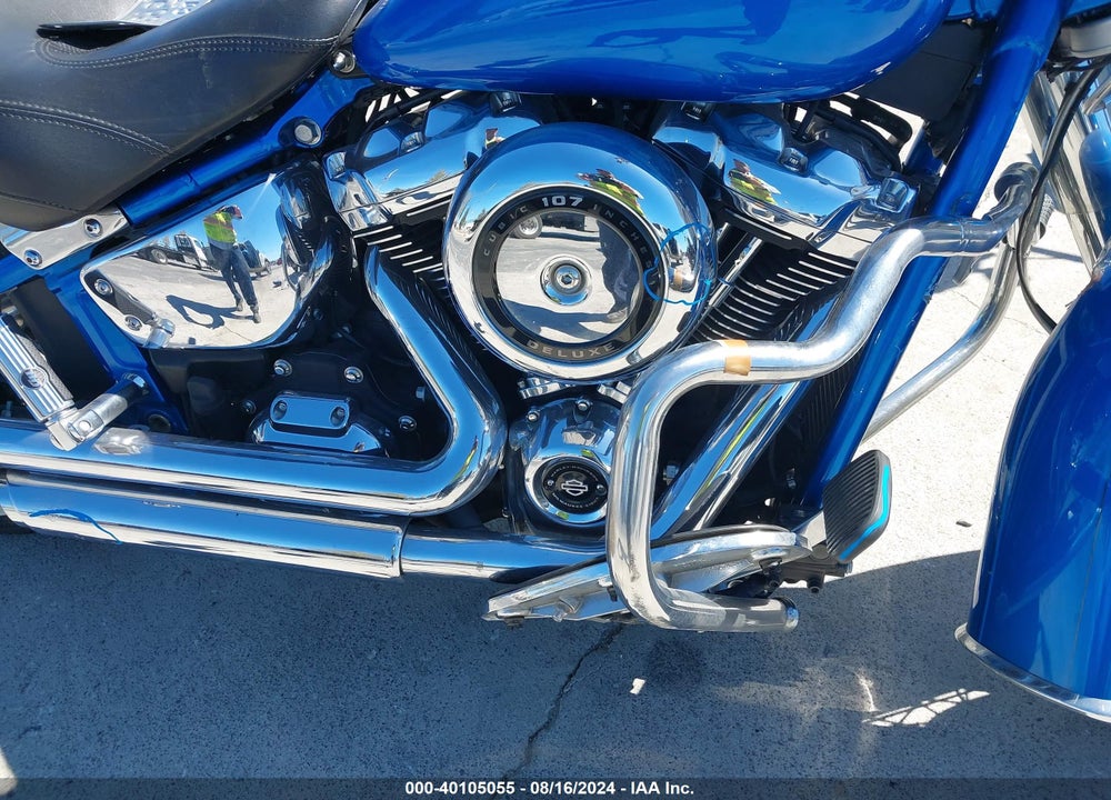 2018 HARLEY-DAVIDSON FLDE DELUXE VIN: 1HD1YCJ34JC041589