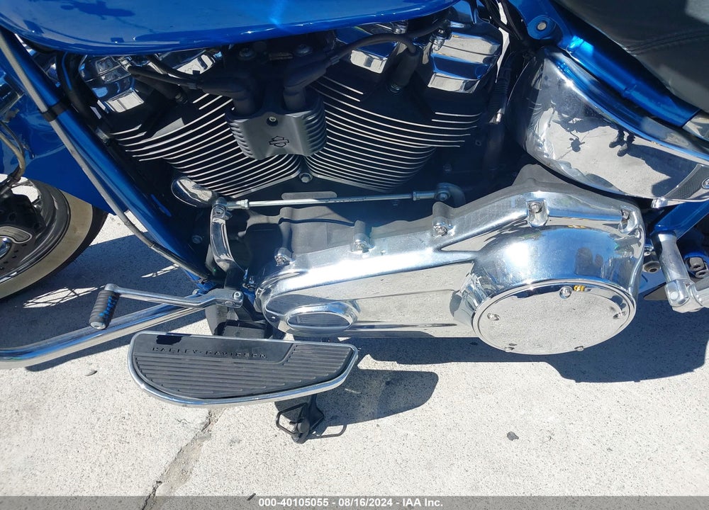 2018 HARLEY-DAVIDSON FLDE DELUXE VIN: 1HD1YCJ34JC041589