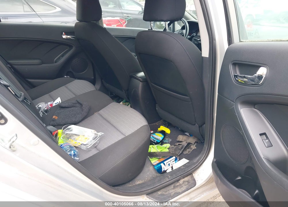 2015 KIA FORTE EX VIN: KNAFX4A88F5281801