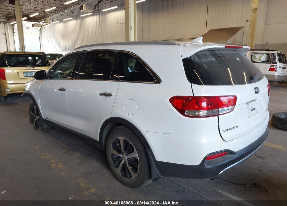 2016 KIA SORENTO 3.3L EX VIN: 5XYPHDA5XGG147875