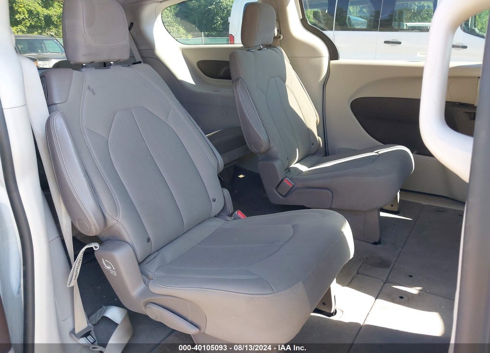 2017 CHRYSLER PACIFICA TOURING VIN: 2C4RC1DGXHR720175