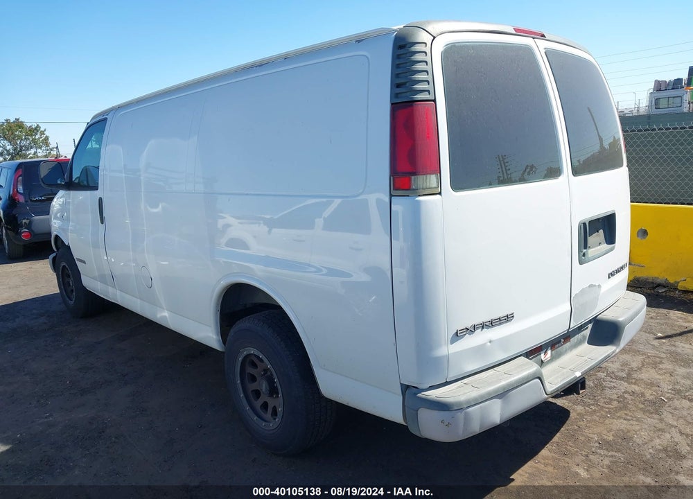 2001 CHEVROLET EXPRESS VIN: 1GCFG25M811215506