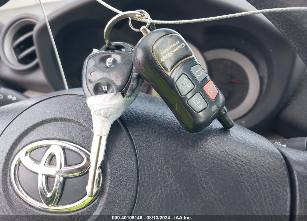 2006 TOYOTA RAV4 VIN: JTMBD33V265039481