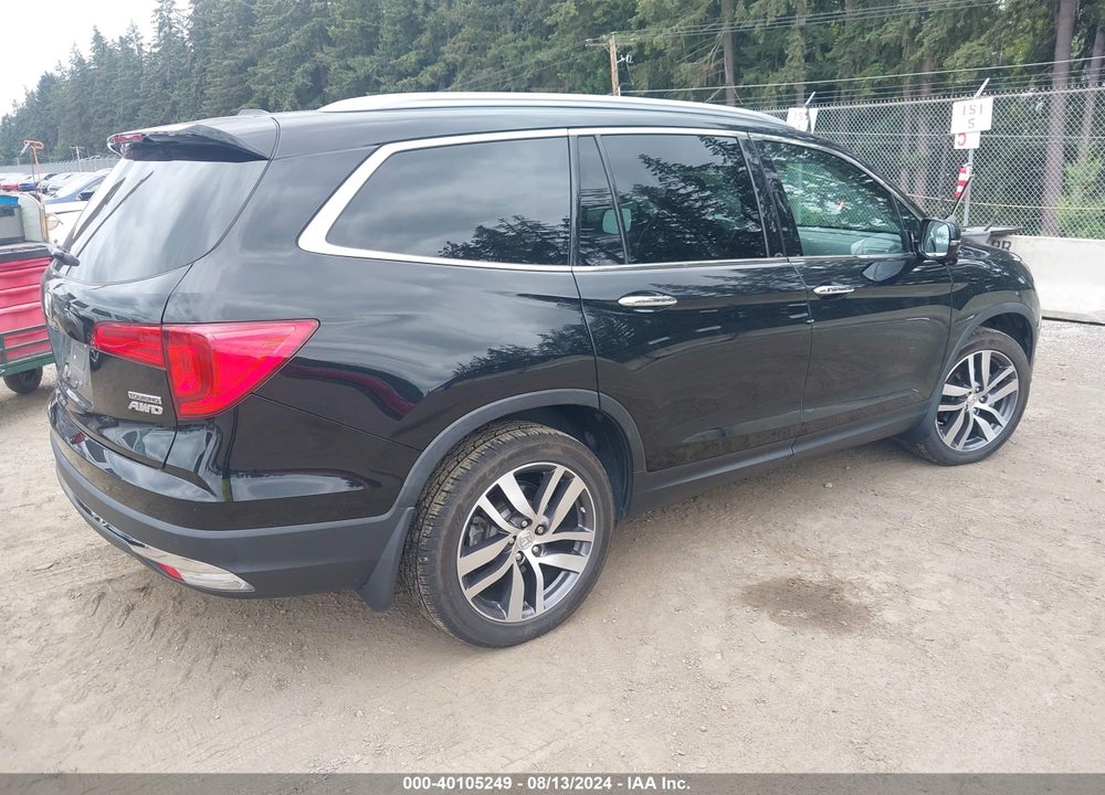 2017 HONDA PILOT TOURING VIN: 5FNYF6H95HB069206