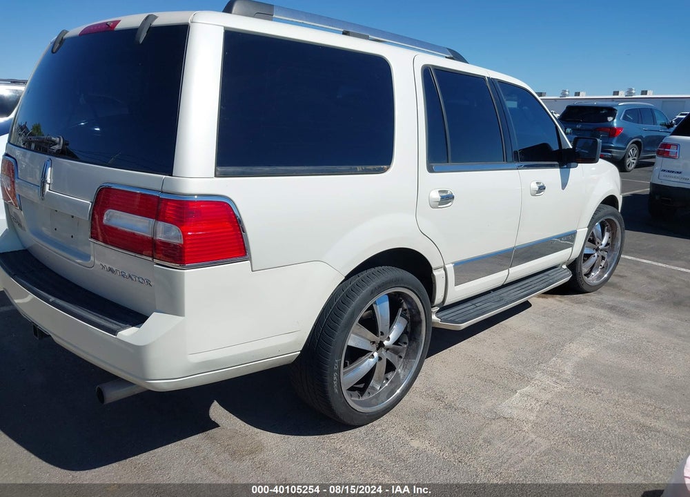 2007 LINCOLN NAVIGATOR ULTIMATE VIN: 5LMFU27527LJ21562
