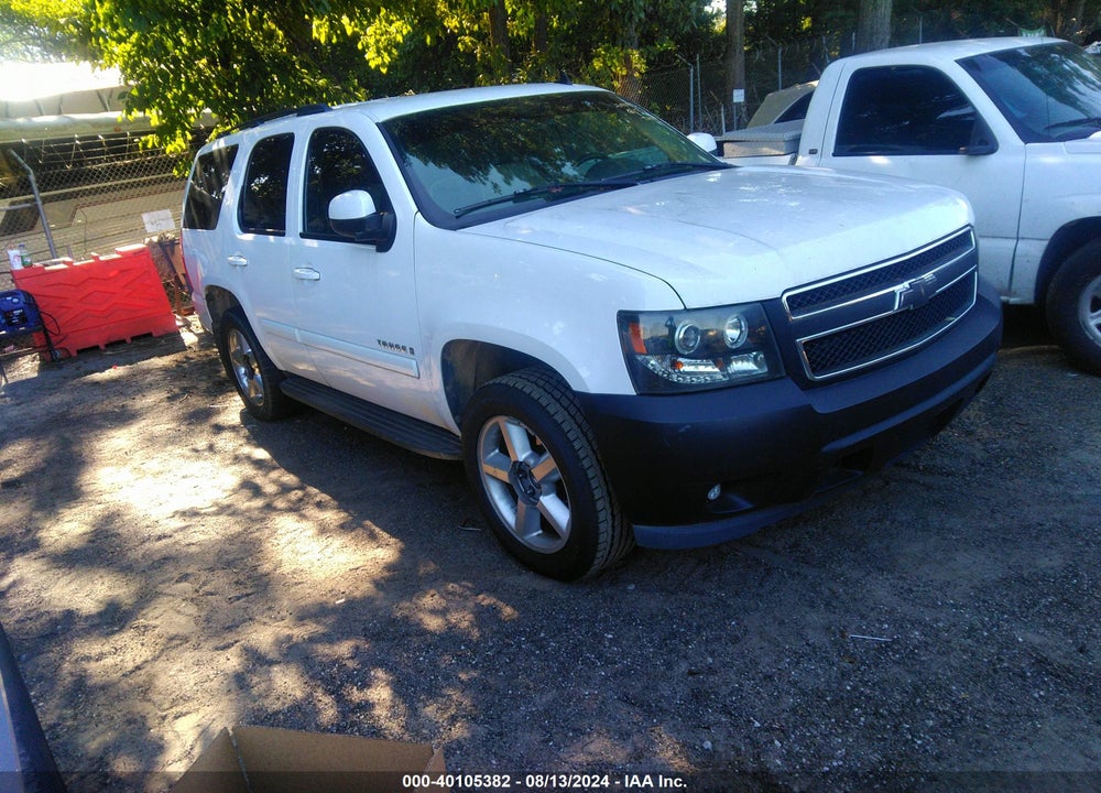 2008 CHEVROLET TAHOE LT VIN: 1GNFC13J18R161175
