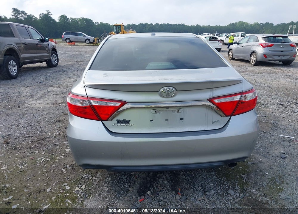 2015 TOYOTA CAMRY SE VIN: 4T1BF1FK8FU915567