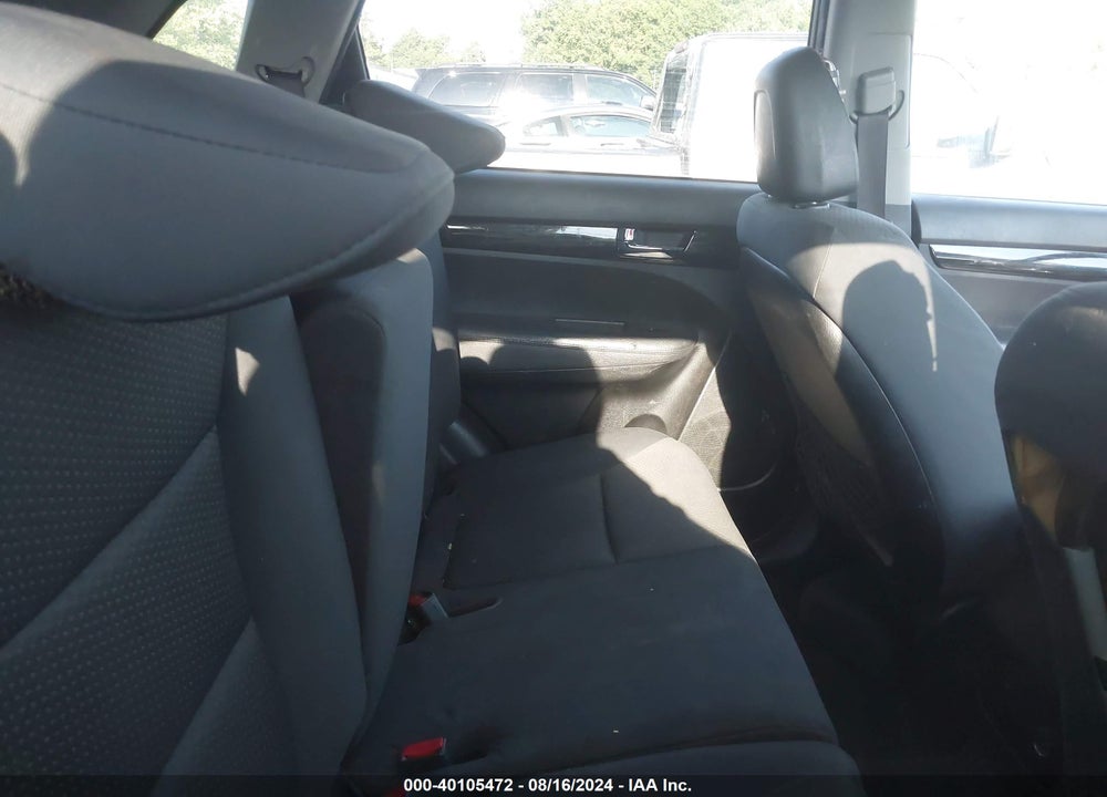 2012 KIA SORENTO LX VIN: 5XYKT3A1XCG290819