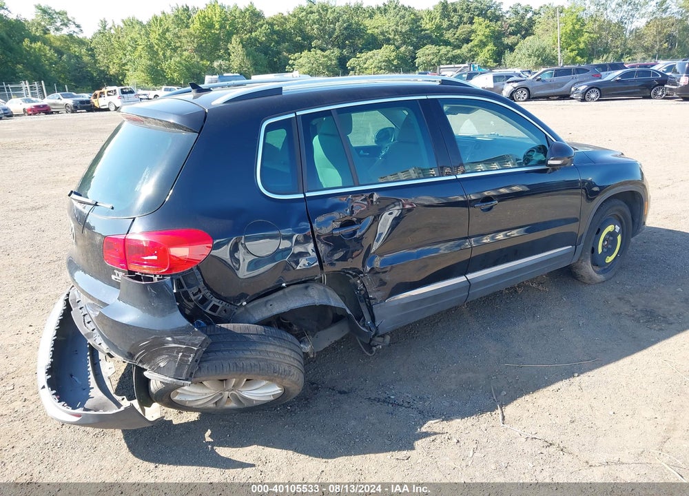 2016 VOLKSWAGEN TIGUAN SE VIN: WVGBV7AX3GW520632