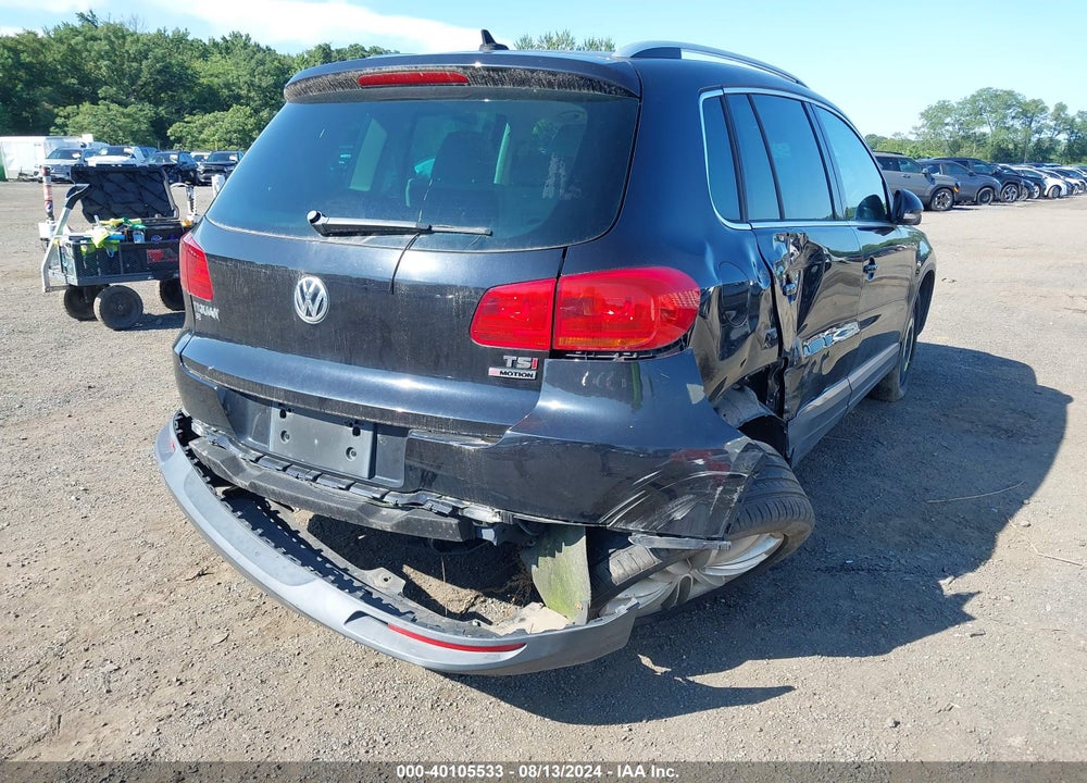 2016 VOLKSWAGEN TIGUAN SE VIN: WVGBV7AX3GW520632