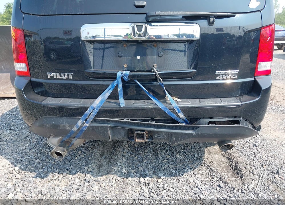 2015 HONDA PILOT SE VIN: 5FNYF4H37FB027519