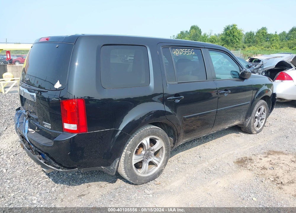 2015 HONDA PILOT SE VIN: 5FNYF4H37FB027519