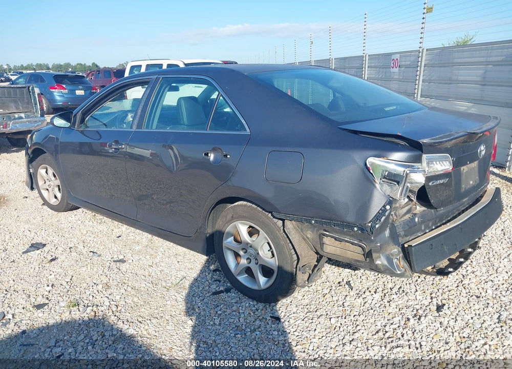 2013 TOYOTA CAMRY SE VIN: 4T1BF1FK2DU646821