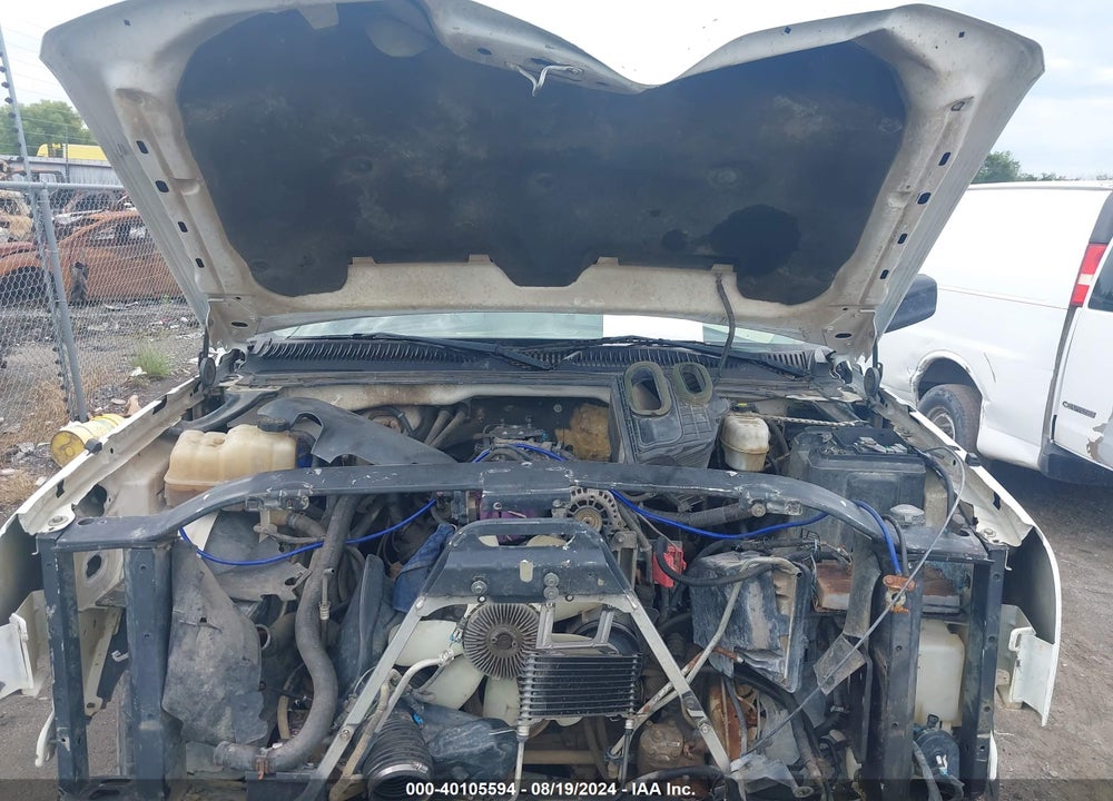 2005 CHEVROLET SILVERADO 2500HD WORK TRUCK VIN: 1GCHK29U35E208365