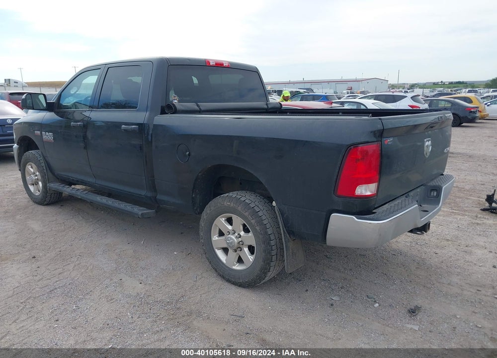 2018 RAM 3500 TRADESMAN  4X4 6'4 BOX VIN: 3C63R3CJ1JG285532