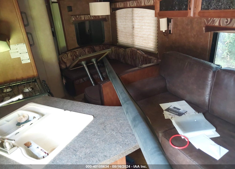 2014 FOREST RIVER VCRO VIN: 4X4TVCF21E5103022