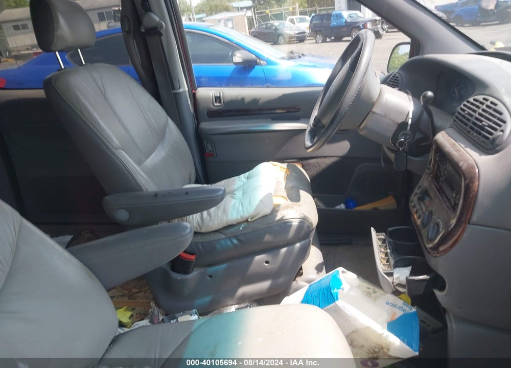 1997 CHRYSLER TOWN & COUNTRY LXI VIN: 1C4GP64L3VB327568