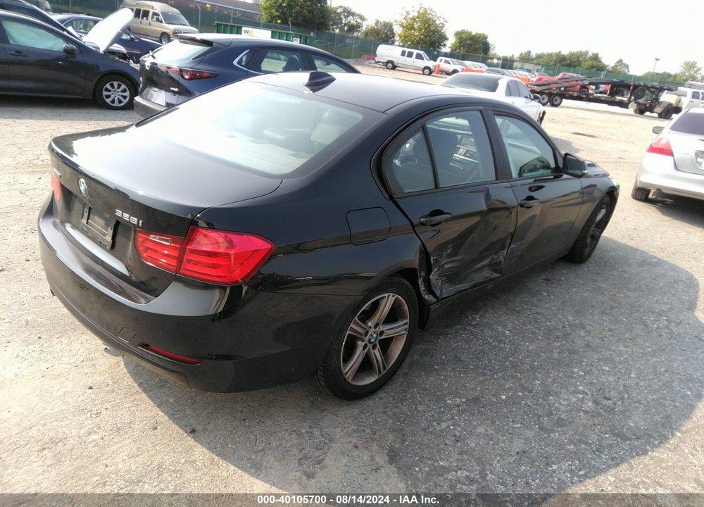 2013 BMW 328I XDRIVE VIN: WBA3B5G56DNS03857