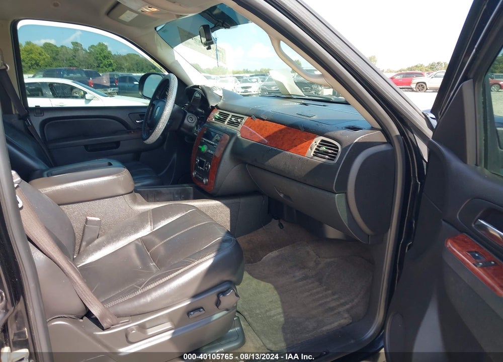 2010 CHEVROLET TAHOE LT VIN: 1GNMCBE32AR246690