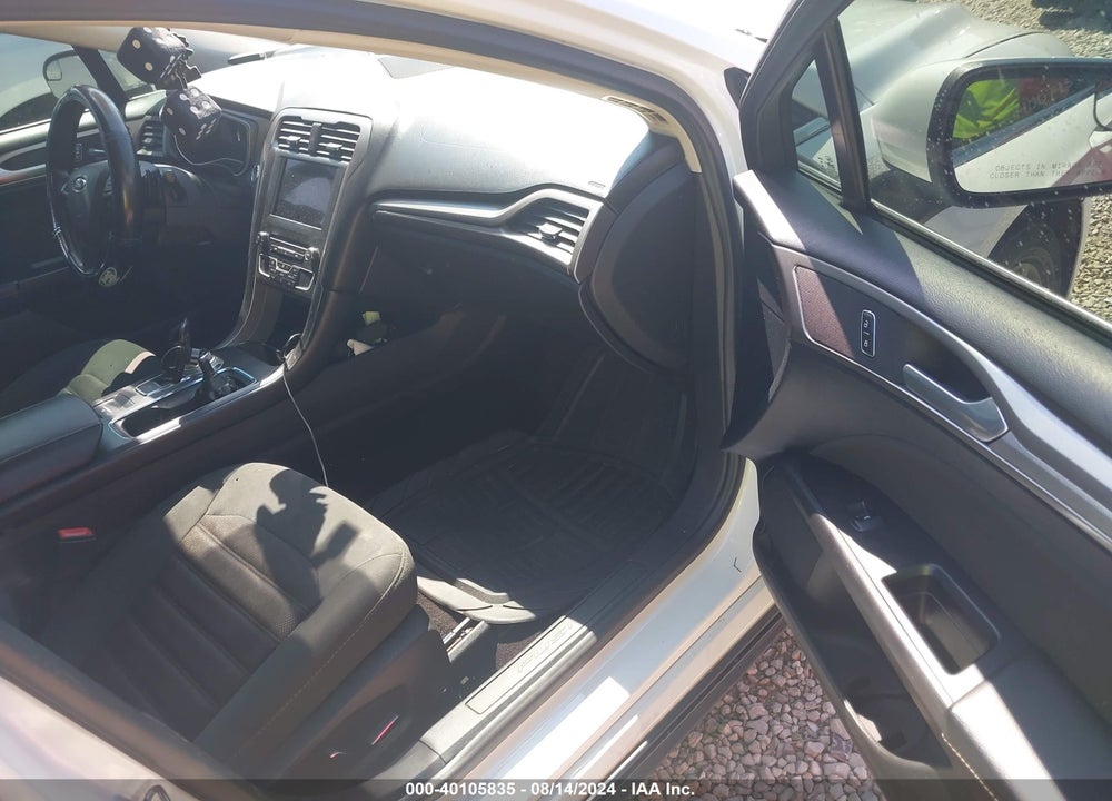 2017 FORD FUSION SE VIN: 3FA6P0HD0HR251289