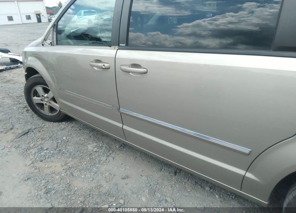 2009 DODGE GRAND CARAVAN SXT VIN: 2D8HN54199R669926