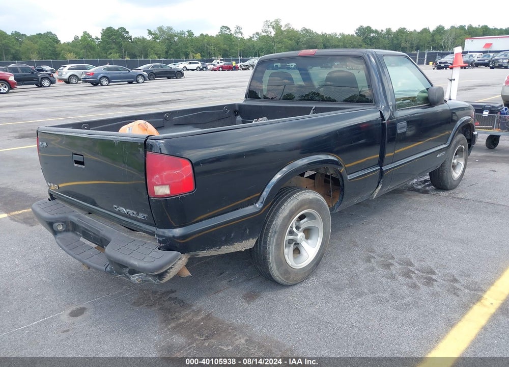 2000 CHEVROLET S-10 VIN: 1GCCS19W0Y8196653