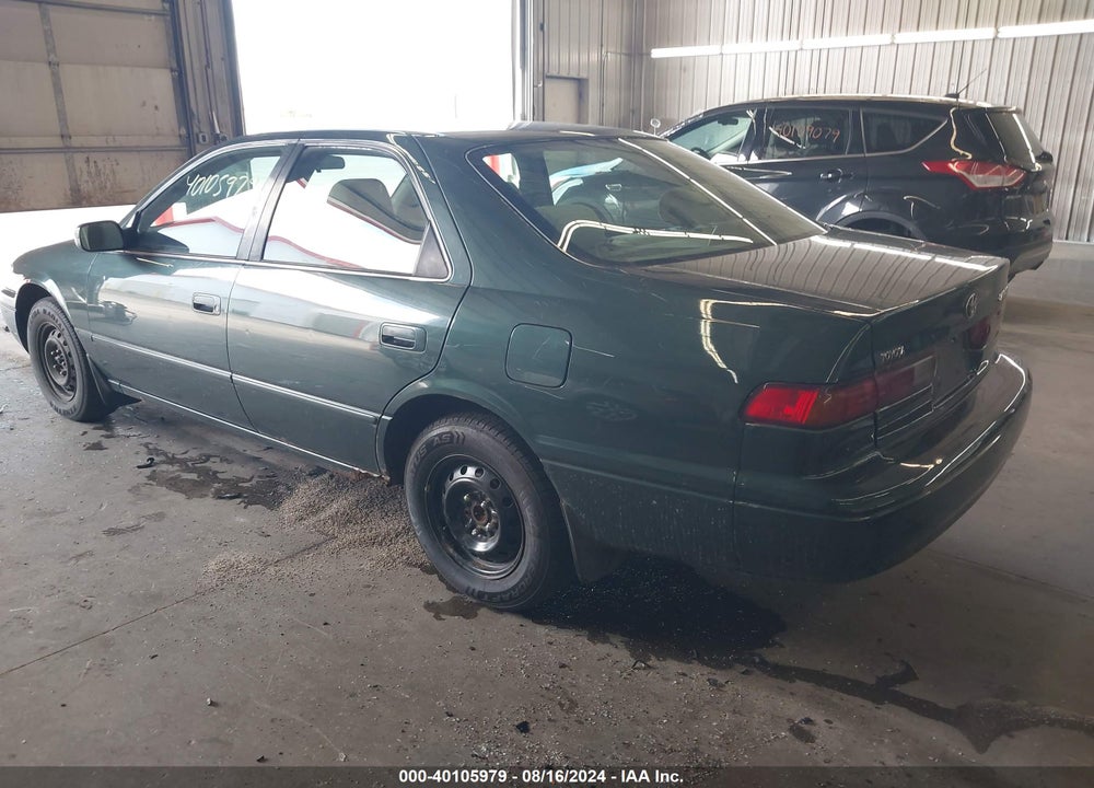 1999 TOYOTA CAMRY LE VIN: 4T1BG22KXXU557494