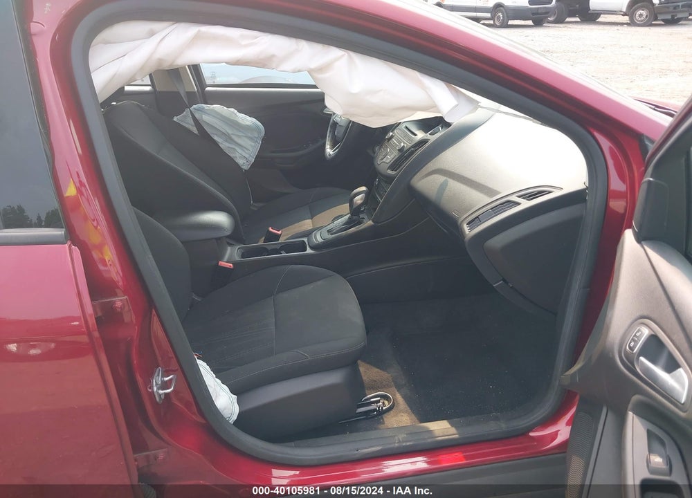 2017 FORD FOCUS SE VIN: 1FADP3K22HL207938