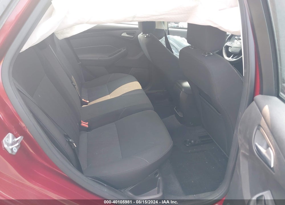 2017 FORD FOCUS SE VIN: 1FADP3K22HL207938