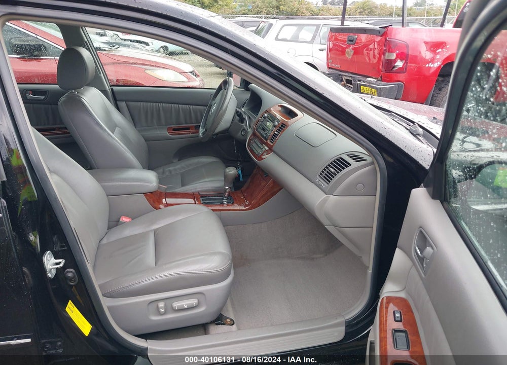 2005 TOYOTA CAMRY XLE VIN: 4T1BE30K95U420428