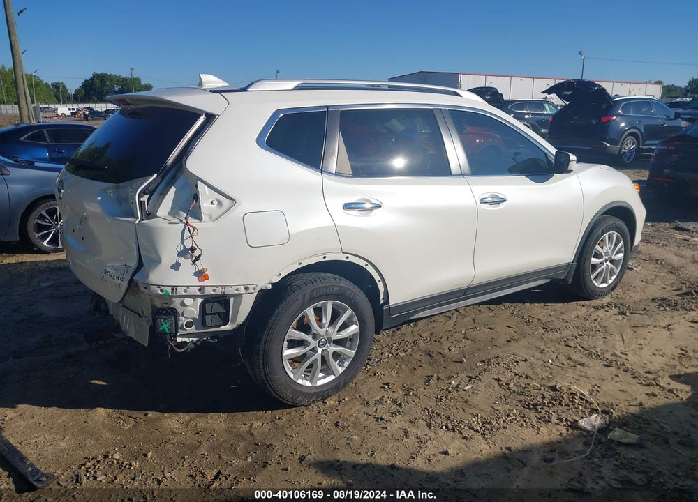 2018 NISSAN ROGUE SV VIN: KNMAT2MV4JP501026