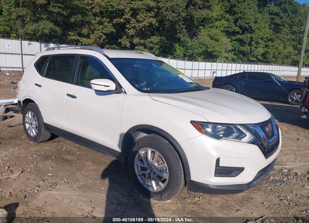 2018 NISSAN ROGUE SV VIN: KNMAT2MV4JP501026