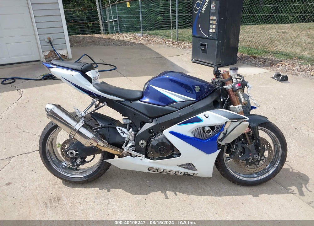 2006 SUZUKI GSX-R1000 VIN: JS1GT76A162115146