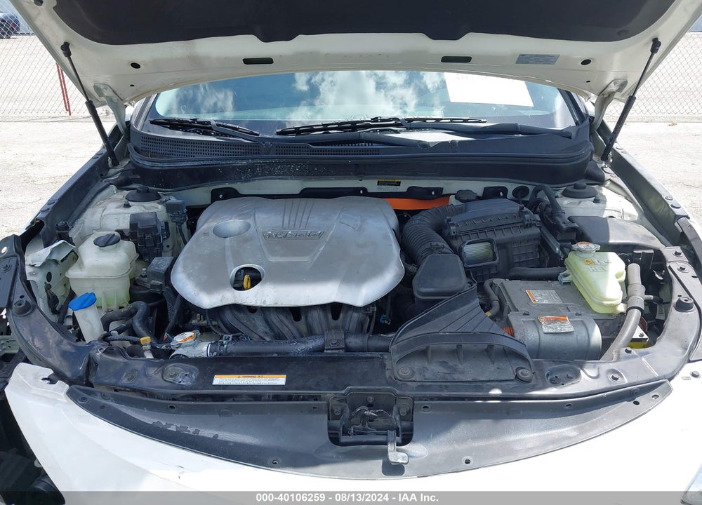 2012 HYUNDAI SONATA HYBRID VIN: KMHEC4A40CA041146