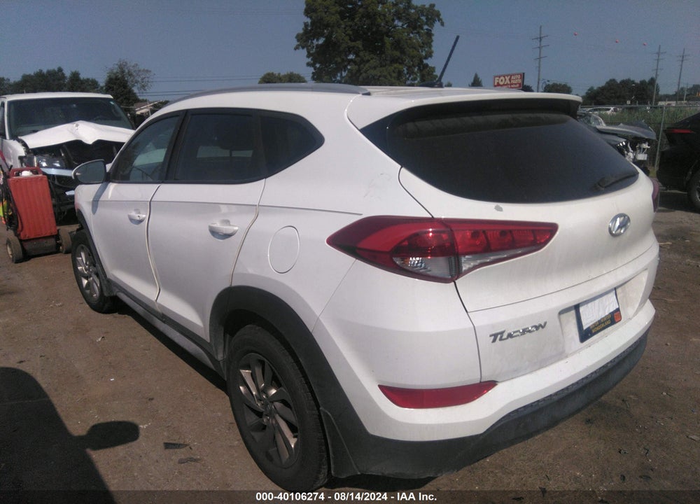 2017 HYUNDAI TUCSON SE VIN: KM8J3CA45HU420495