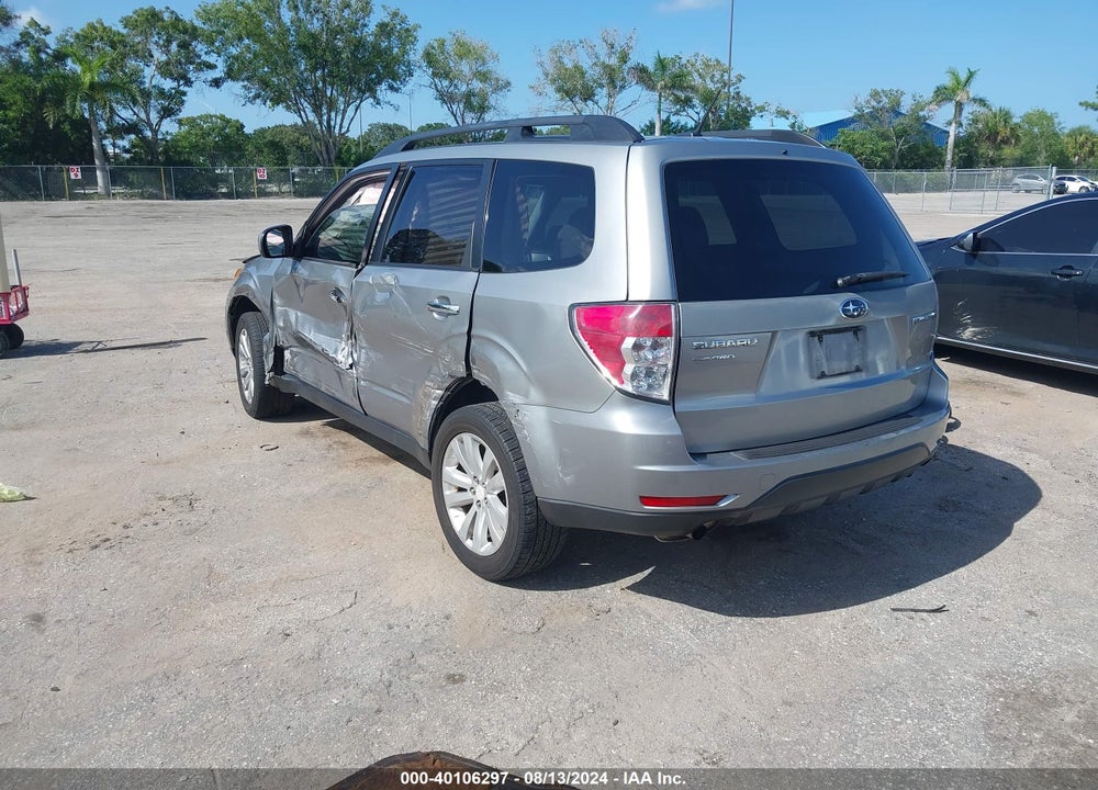 2011 SUBARU FORESTER 2.5X PREMIUM VIN: JF2SHBDCXBH718601