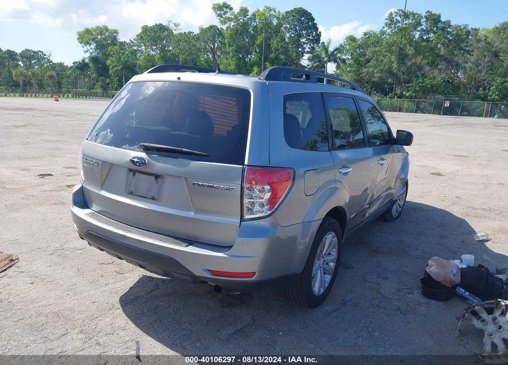 2011 SUBARU FORESTER 2.5X PREMIUM VIN: JF2SHBDCXBH718601
