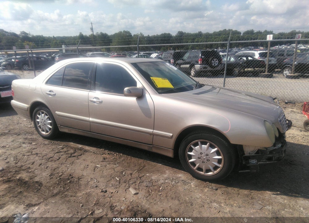 2000 MERCEDES-BENZ E 320 VIN: WDBJF65J3YB137021