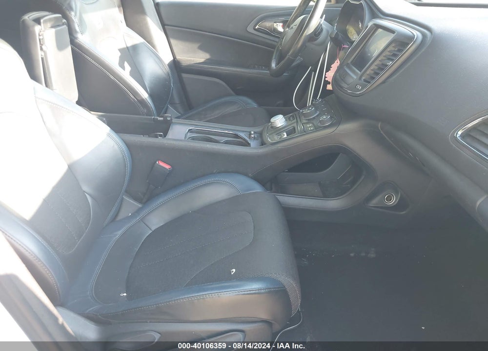 2015 CHRYSLER 200 S VIN: 1C3CCCBG6FN617564