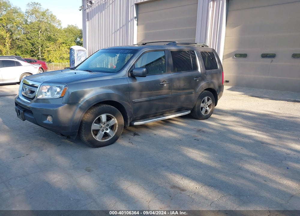 2011 HONDA PILOT VIN: 5FNYF4H55BB077878
